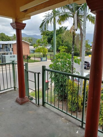 1/6 William Street, Mossman QLD - Photo 2