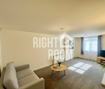 Crofton Road, Portsmouth - Photo 2