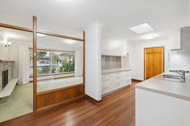 Family home. - Photo 1