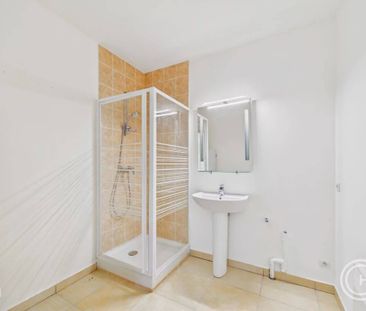 Appartement 2 pièces VIDE - PARKING - TERRASSE - Chemin de Rimiez -... - Photo 2