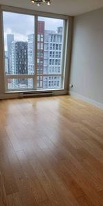 Unfurnished 1 br + den + solarium w/Parking & storage! - Photo 3