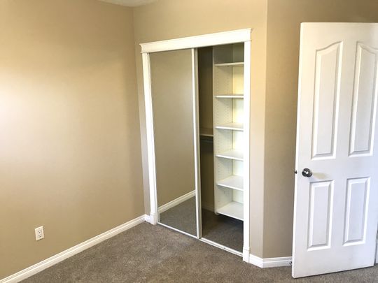 4 Bedroom House For Rent In Blackmud Creek: Dog Friendly - Photo 1
