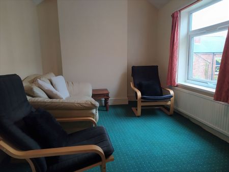 4 bedroom house share to rent - Photo 3