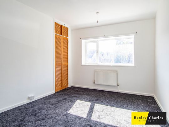 3 Bedroom For Rent - Photo 1