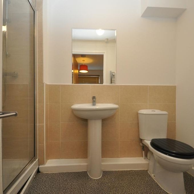 1 bedroom ground floor flat to rent - Photo 1