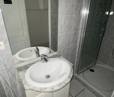 T2 33 m2 + Loggia - La Rode - Photo 4