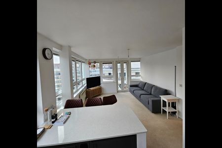 2 Bed Flat, St. Giles Court, BS1 - Photo 2