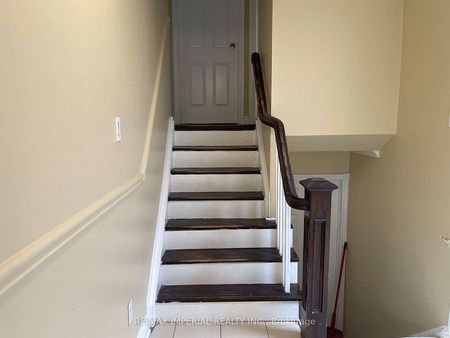 For Lease - 166 Hupfield Trail Unit# Front Unit, Toronto, Ontario - Photo 5