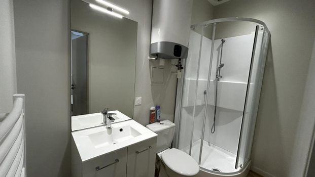 Location Appartement 1 pièce 23m² ROANNE 42300 - Photo 1