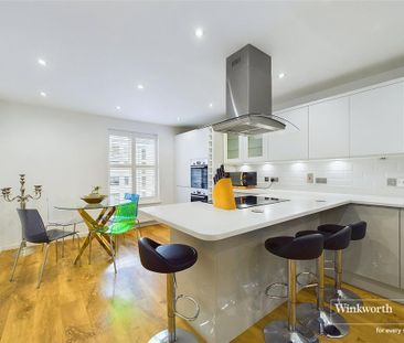 2 bedroom penthouse to rent - Photo 1