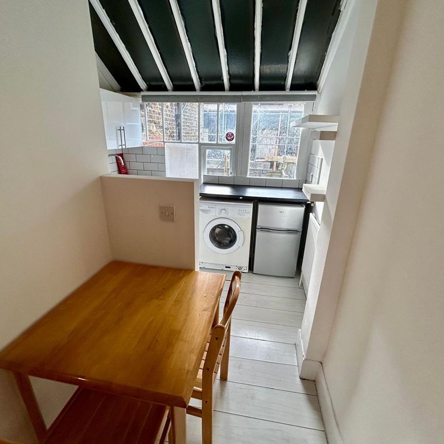 Studio Flat, Ferme Park Road, N8 - Photo 1