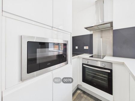 2 bedroom flat to rent - Photo 2