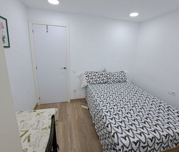 Carrer de Bernat Martorell, Barcelona, Catalonia 08019 - Photo 6