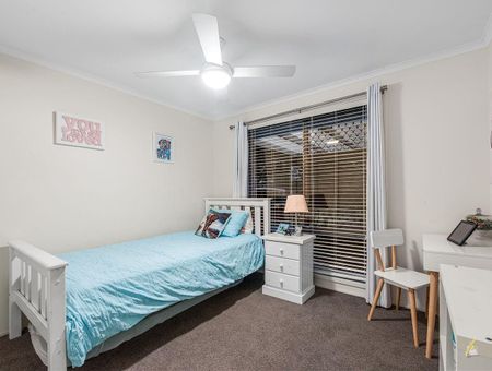 52 Port Street, Middle Park QLD 4074 - House For Rent - $750 | Domain - Photo 3