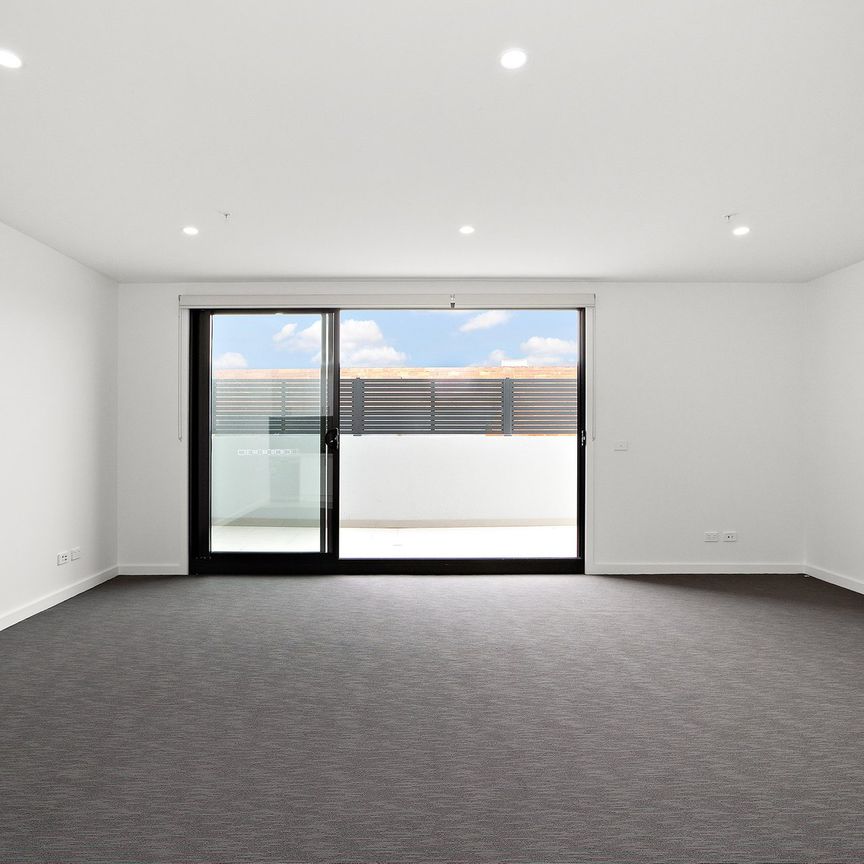 Thinking of selling? Contact our agent - Photo 1