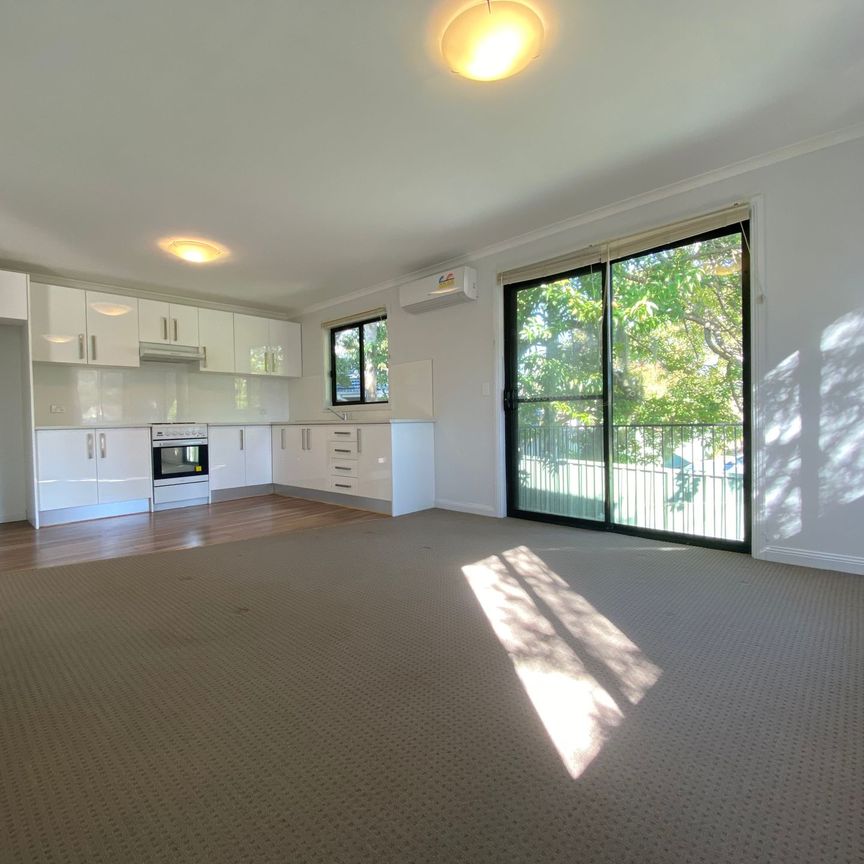 Private Granny Flat Living - Photo 1