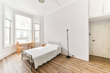 Studio to rent - Photo 2