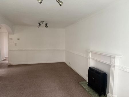 2 bedroom maisonette to rent - Photo 2