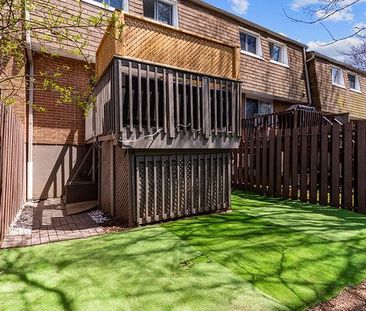 For Lease - 2056 Marine Drive Unit# 7, Oakville, Ontario - Photo 2