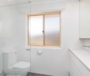IMPRESSIVE FAMILY HOME IN CULDESAC LOCATION - Photo 1