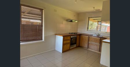 Perfect Family Living – Spacious 3-Bedroom Home in Corio! - Photo 4