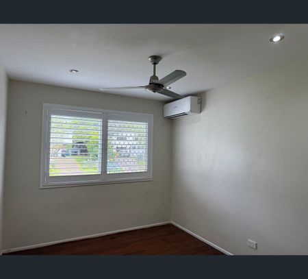 9 Lachlan Ave, Molendinar, Qld 4214 - Photo 4