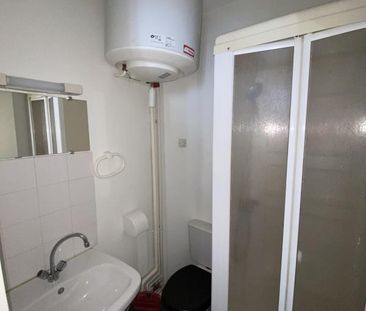 Location Appartement 1 pièce 14m² ANGERS 49100 - Photo 5