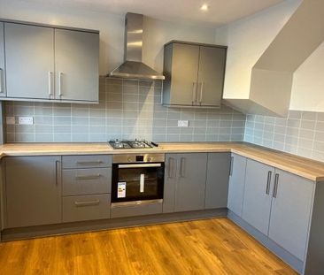 Langley Road, Branksome - Photo 3