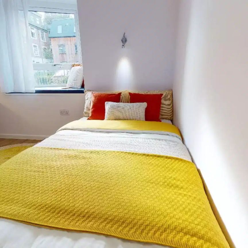 Silver Studio - Photo 1