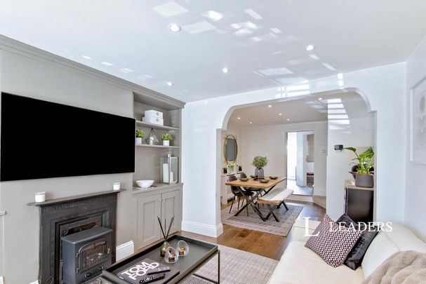 2 bedroom terraced house to rent - Photo 1