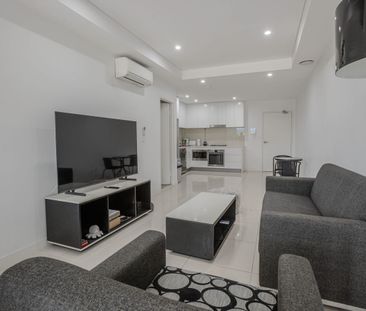 Two-storey apartment with one bedroom and study - Photo 5