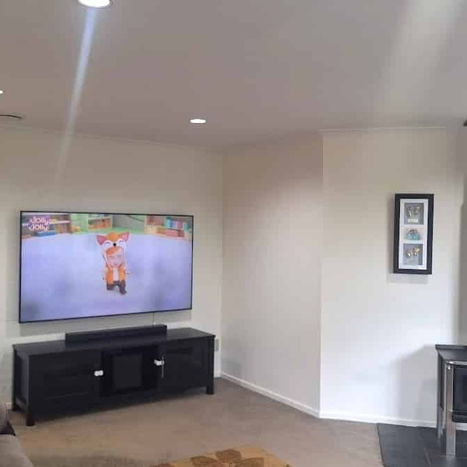 Substantial Family Home - Photo 1