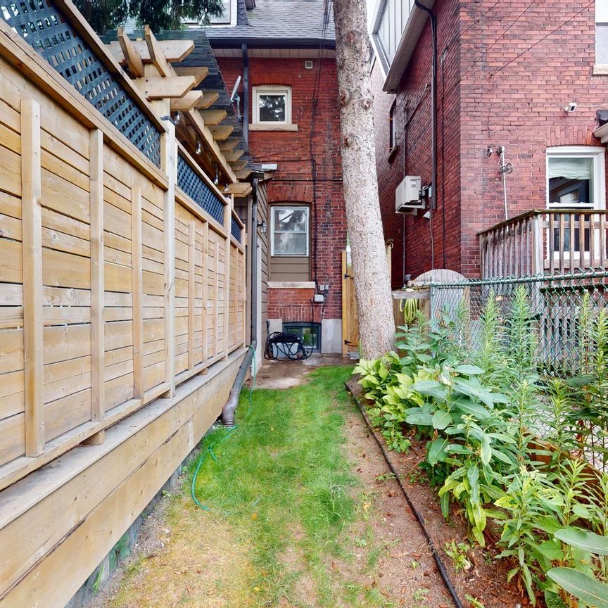 For Lease - 57 Parkway Avenue, Toronto, Ontario - Photo 1