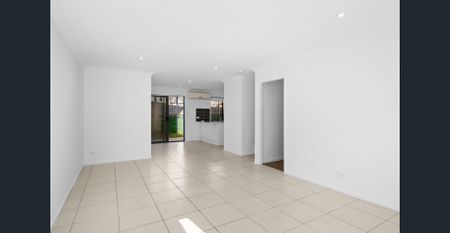 Peaceful Townhouse with Single Parking – Unit 24/88 Shelduck Place, Calamvale, 4116 Your Tranquil Retreat Awaits! - Photo 5