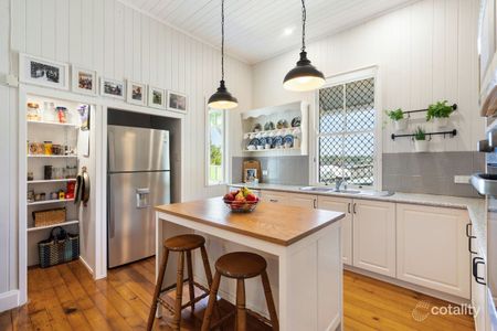 202 Perth Street, South Toowoomba QLD 4350 - House For Rent | Domain - Photo 4