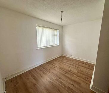 Exeter Drive, Leeds, LS10 - Photo 1