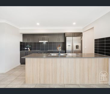 21 Hinchinbrook Circuit, Morayfield, Qld 4506 - Photo 1