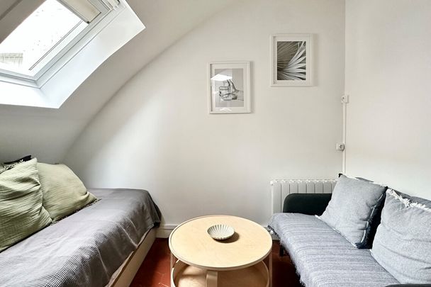Appartement à louer rue de l'Université, Paris 7ème - Photo 1