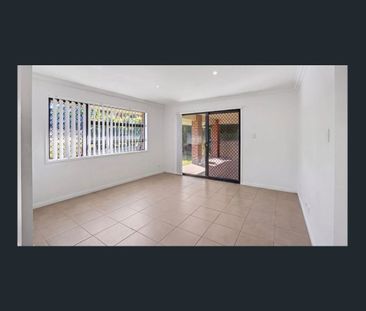 Properly Managed I Family comfort, flexible living and a peaceful h... - Photo 1