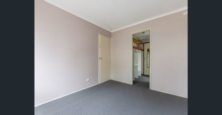 Family home in great location - Photo 3