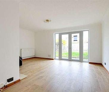 Pentrich Avenue, Enfield, EN1 - Photo 1