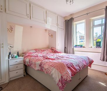 58 Meadow Vale, Duffield, Derby, DE56 4DG - Photo 2