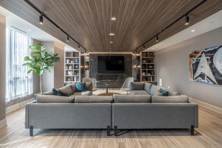 286 Main Street #1803 - Photo 3