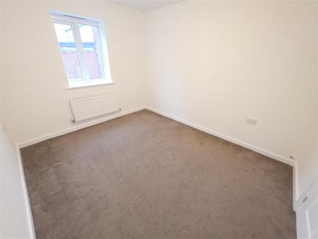 4 bedroom townhouse to rent - Photo 2