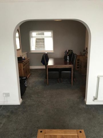 3 bedroom terraced house to rent - Photo 4