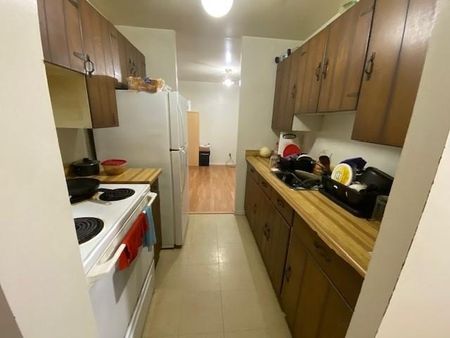 17 Eldon Hall Place Unit 612 - 2 bed, 1 bath - $200 GIFT CARD WITH NOV 1 LEASE - Photo 4