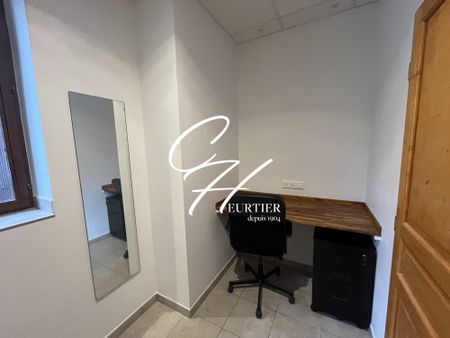 GRENOBLE - STUDIO MEUBLE - NEUF - Photo 4