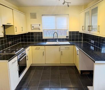 4 bedroom detached house to rent - Photo 6