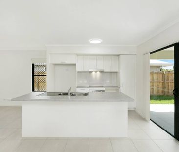 Family Home in Smithfield - Photo 6