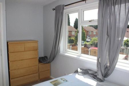 2 bedroom semi-detached house to rent - Photo 2